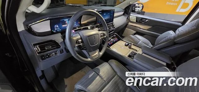 Lincoln Navigator 2022 thumb 10