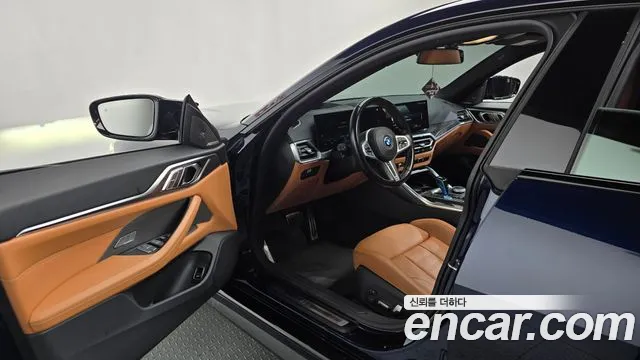 BMW i4 2022 thumb 10