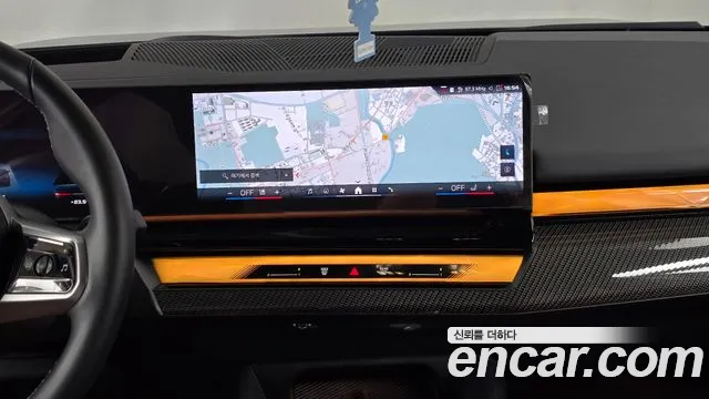 BMW i5 2024 thumb 12