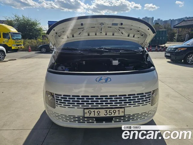 Hyundai Staria 2021 thumb 5