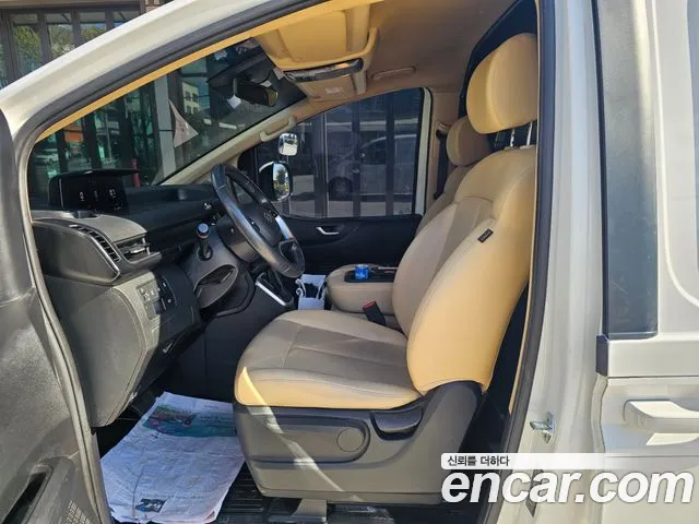 Hyundai Staria 2021 thumb 7
