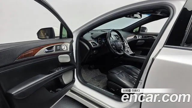 Lincoln MKZ 2020 thumb 9