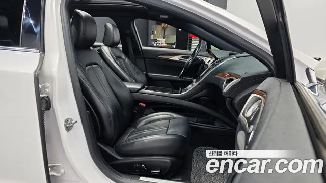 Lincoln MKZ 2020 thumb 10