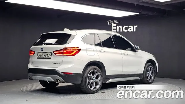 BMW X1 2019 thumb 2