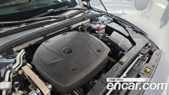 Volvo V60 2020 thumb 6