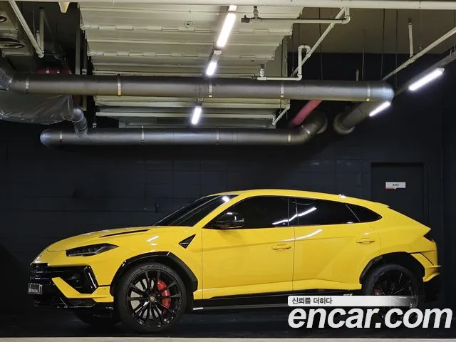 Lamborghini Urus 2024 thumb 3