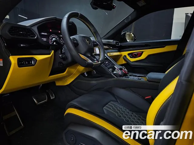 Lamborghini Urus 2024 thumb 9