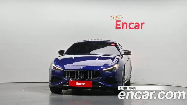 Maserati Ghibli 2019 thumb 3