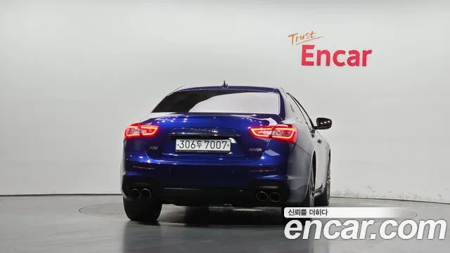 Maserati Ghibli 2019 thumb 4