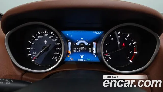 Maserati Ghibli 2019 thumb 8