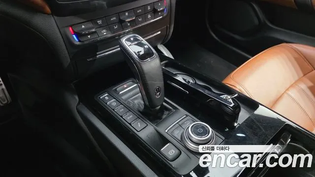 Maserati Ghibli 2019 thumb 9