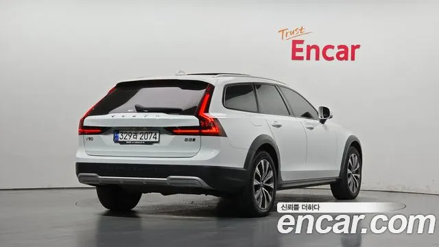 Volvo V90 2020 thumb 2