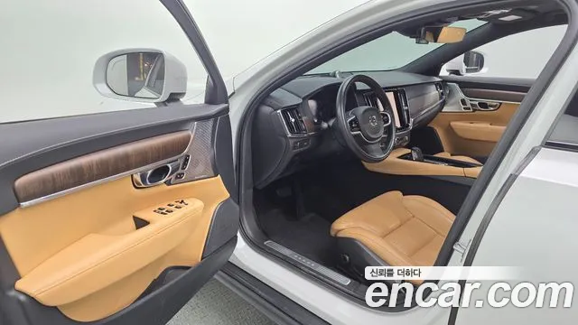 Volvo V90 2020 thumb 10