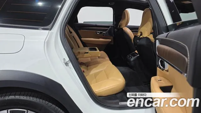 Volvo V90 2020 thumb 12