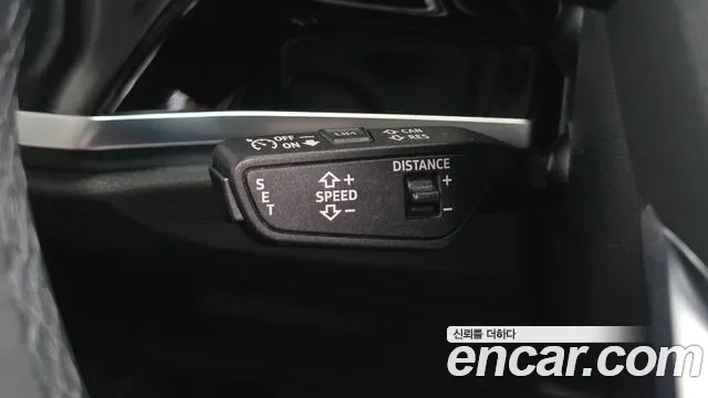 Audi Q3 2022 thumb 12