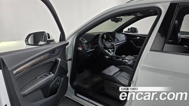 Audi Q5 2023 thumb 10
