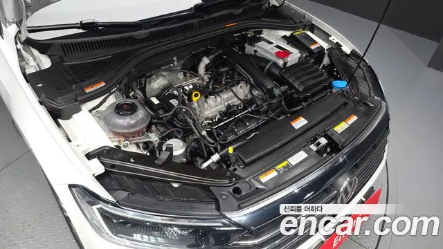 Volkswagen Jetta 2021 thumb 6