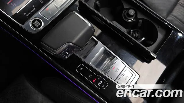 Audi A8 2021 thumb 8