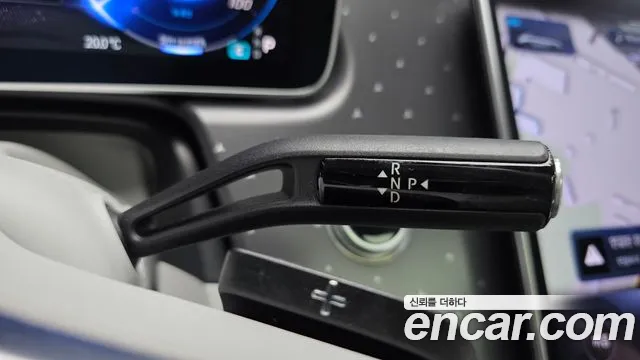 Mercedes-Benz EQE 2023 thumb 9