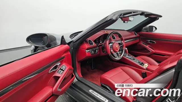 Porsche Cayman 2021 thumb 9