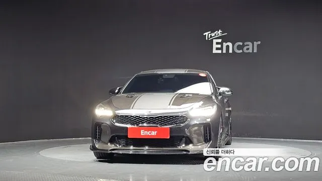Kia Stinger 2019 thumb 3