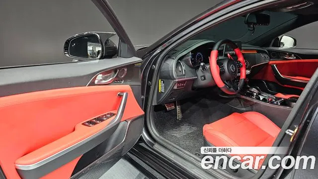 Kia Stinger 2019 thumb 10