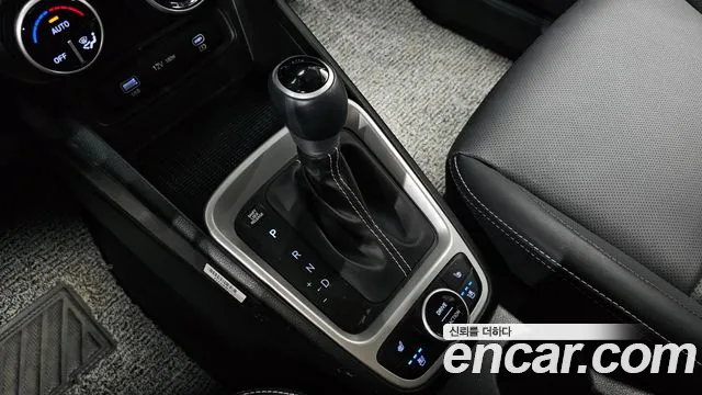 Hyundai Venue 2023 thumb 8