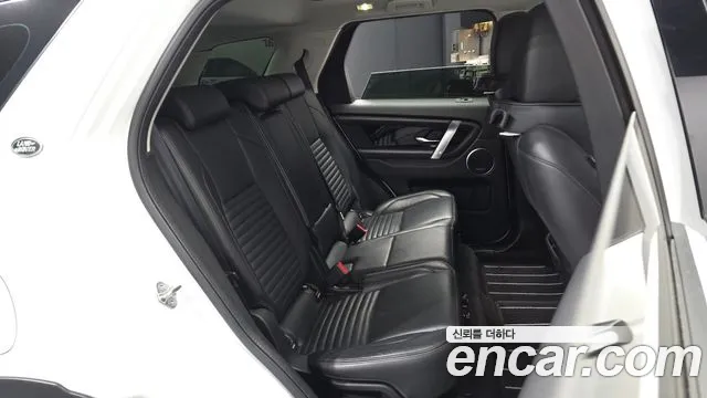 Land Rover Discovery Sport 2021 thumb 11