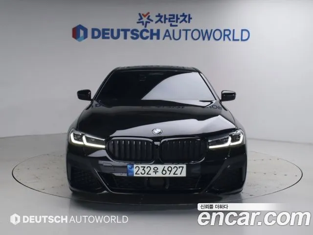 BMW 5-Series 2021 thumb 3