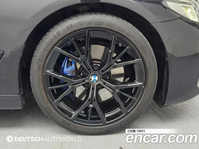 BMW 5-Series 2021 thumb 5