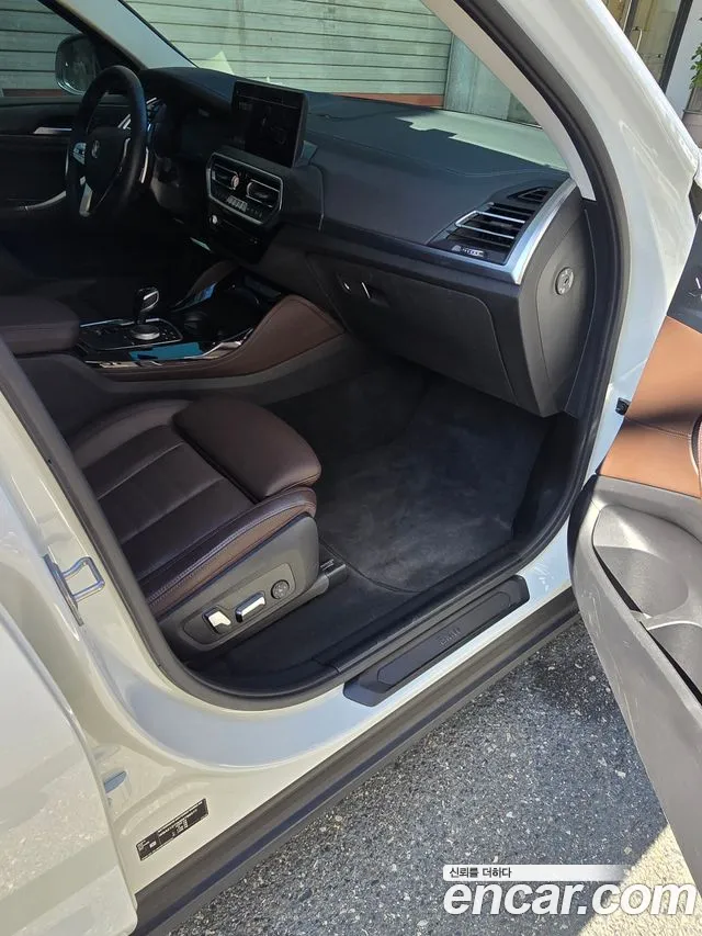 BMW X4 2023 thumb 3