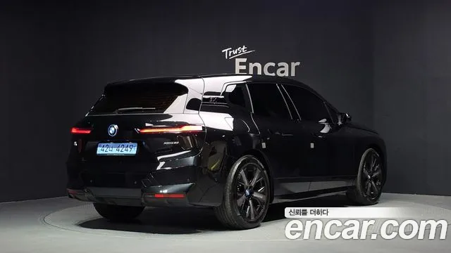 BMW iX 2025 thumb 2