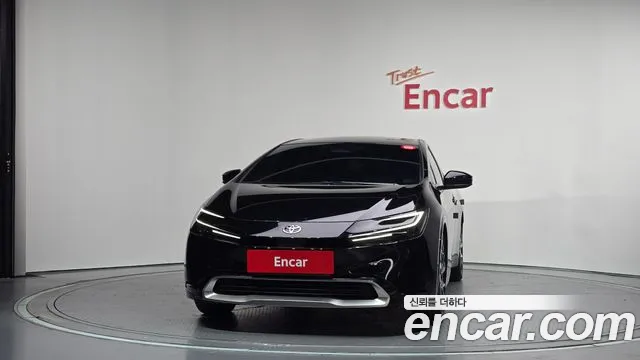 Toyota Prius 2023 thumb 3