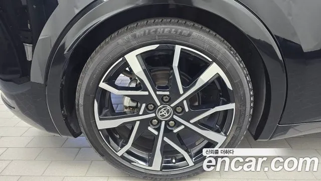 Toyota Prius 2023 thumb 5
