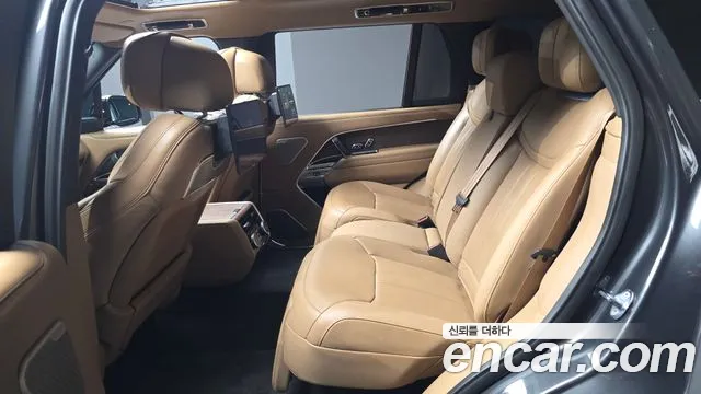 Land Rover Range Rover 2023 thumb 11