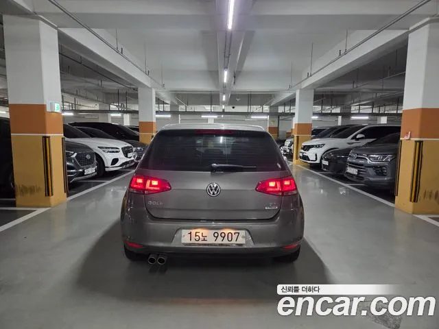 Volkswagen Golf Sportsvan 2016 thumb 2