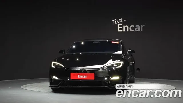 Tesla Model S 2026 thumb 2