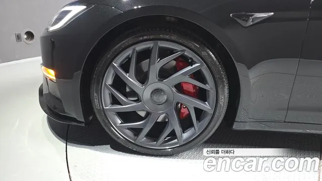 Tesla Model S 2026 thumb 4