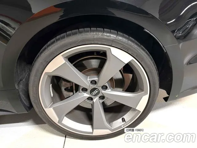 Audi A5 2019 thumb 8