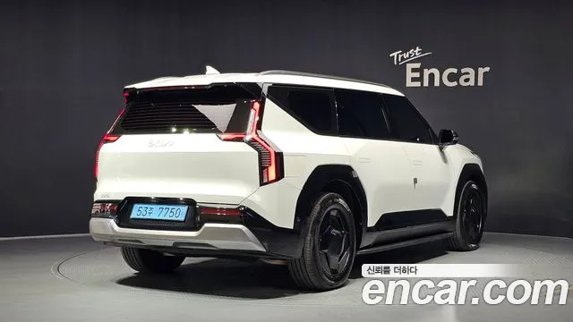 Kia EV9 2023 thumb 2