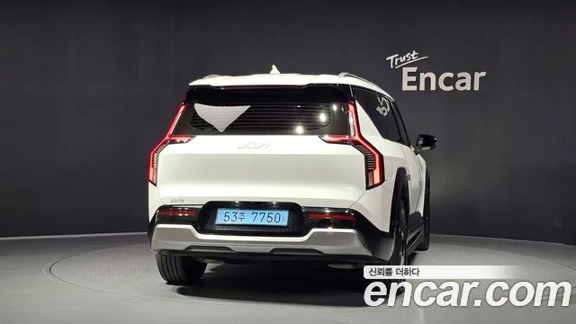 Kia EV9 2023 thumb 4