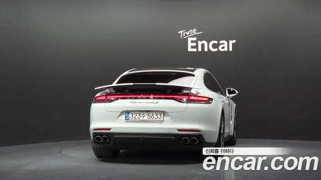 Porsche Panamera 2023 thumb 4