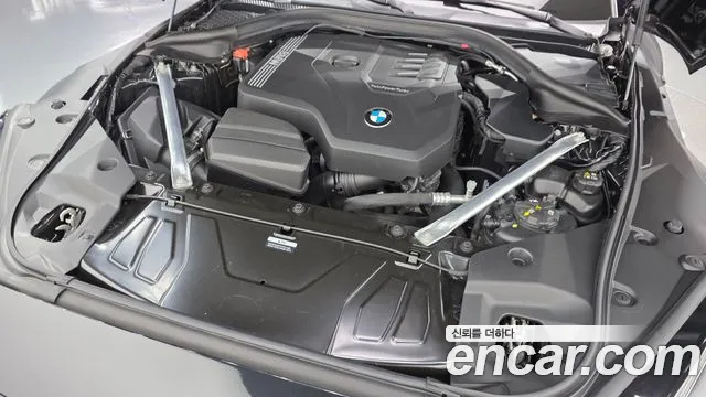 BMW Z4 2024 thumb 6