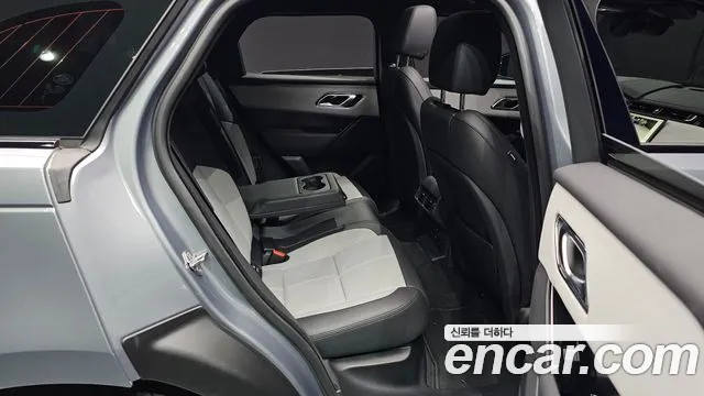 Land Rover Range Rover Velar 2025 thumb 10
