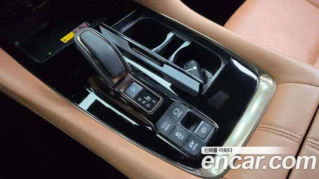 Toyota Alphard 2025 thumb 9