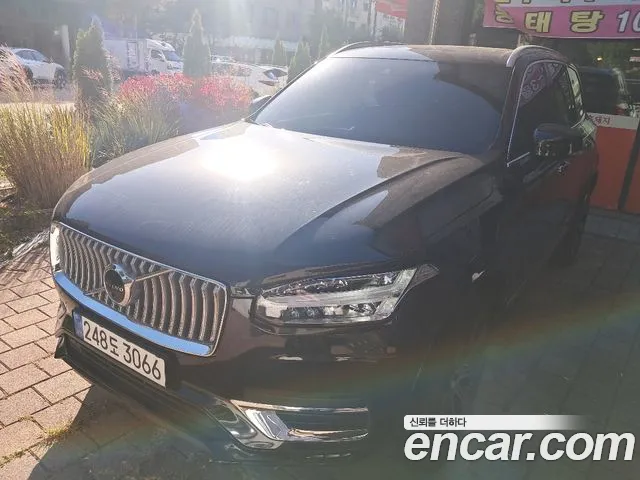 Volvo XC90 2022 thumb 3