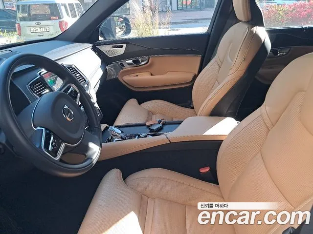 Volvo XC90 2022 thumb 12