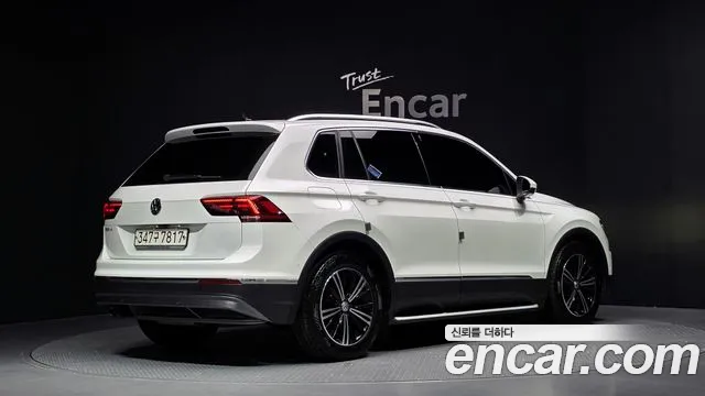 Volkswagen Tiguan 2020 thumb 2