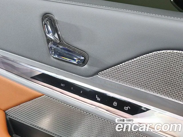 BMW 7-Series 2023 thumb 7
