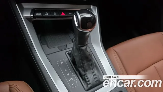 Audi Q3 2020 thumb 9